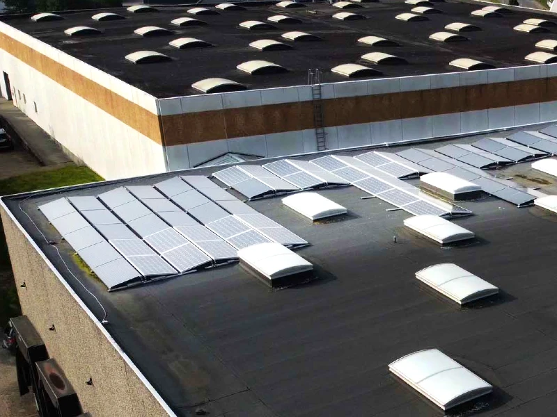Solceller på taget hos METRO THERM